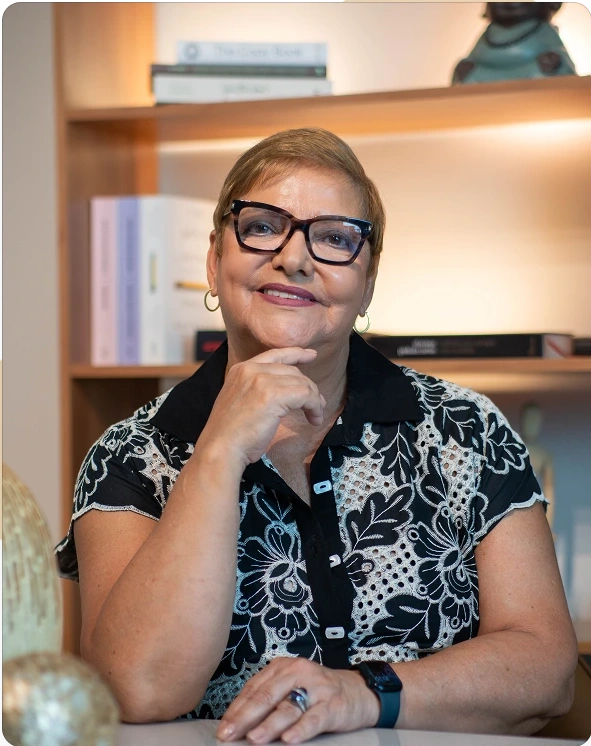 Dra. Laurinda Soares